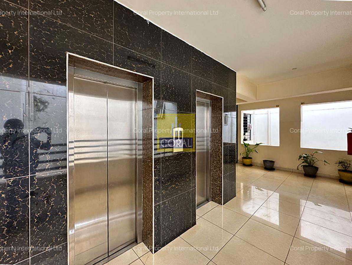 3 Bed Apartment with Borehole in Parklands - 18