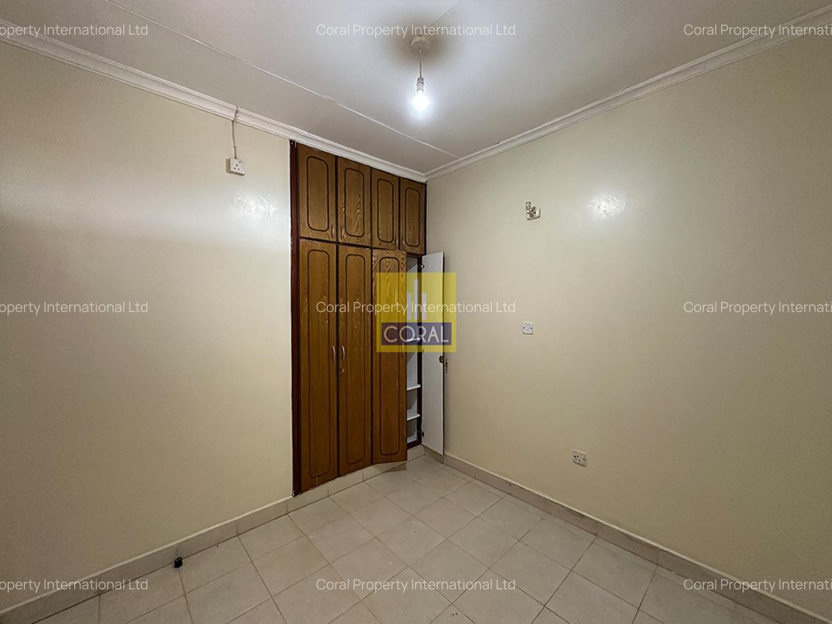 2 Bed Townhouse in Brookside - 6