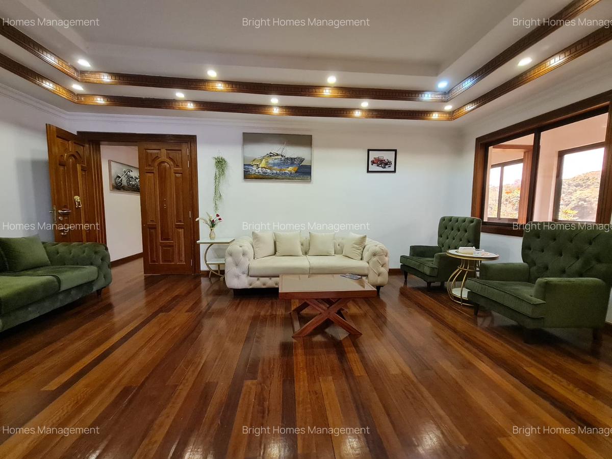 9 Bed Villa with En Suite in Westlands Area - 6