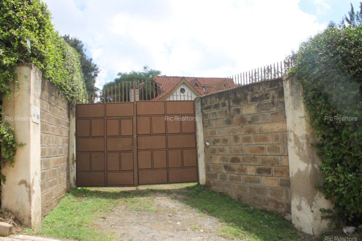 3 Bed House with En Suite at Oloolua (46) - 11