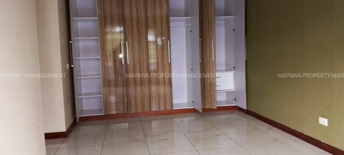3 Bed Apartment with En Suite in Lavington - 7
