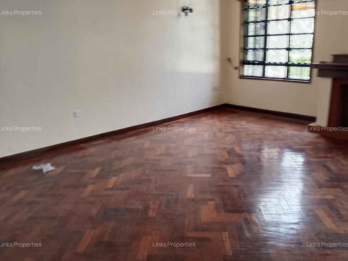 5 Bed Townhouse with En Suite at Karen - 9