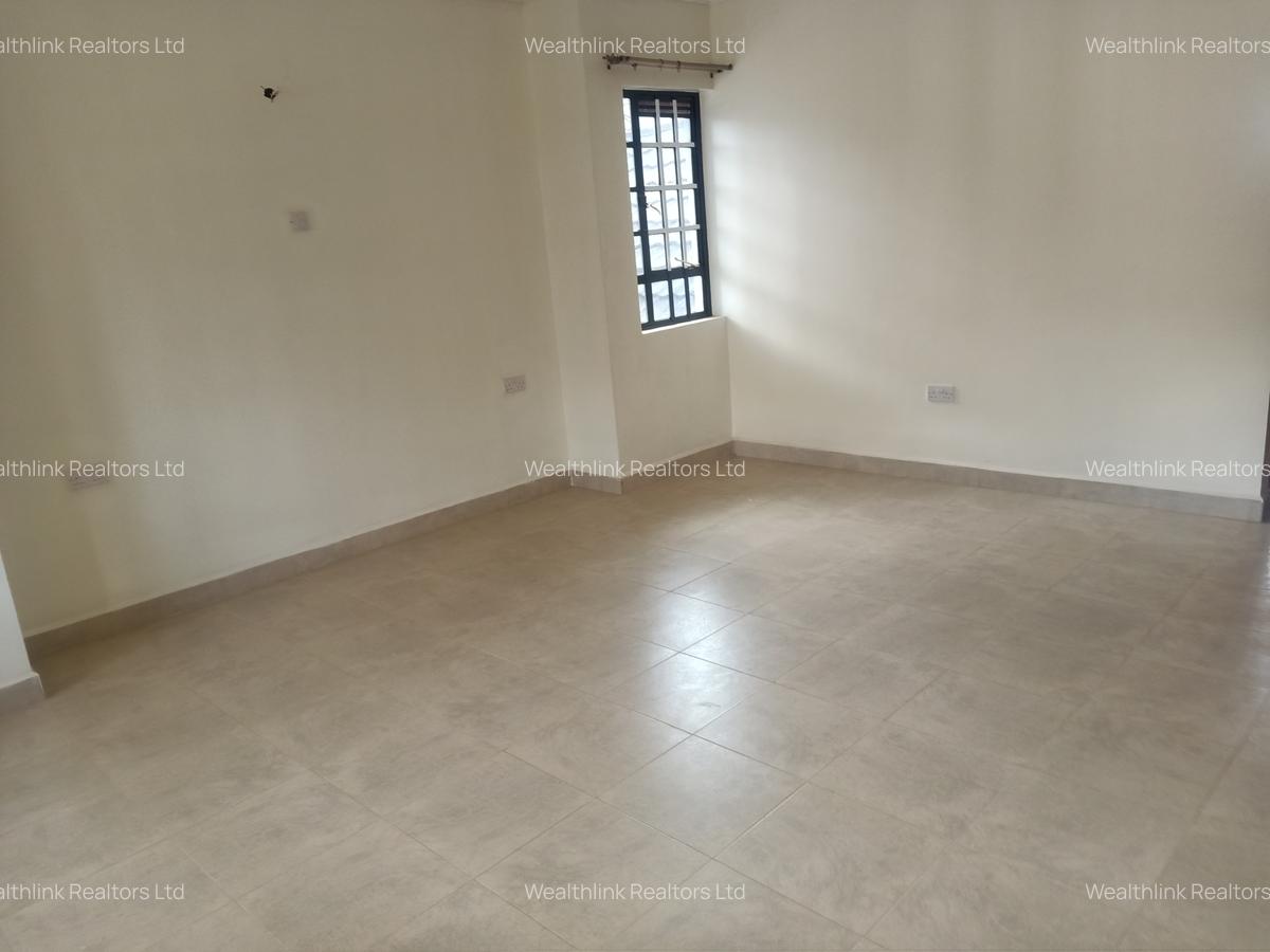 4 Bed Townhouse with En Suite at Garden Estate - 9