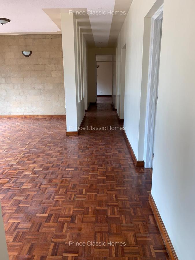 3 Bed Apartment with En Suite in Lavington - 5