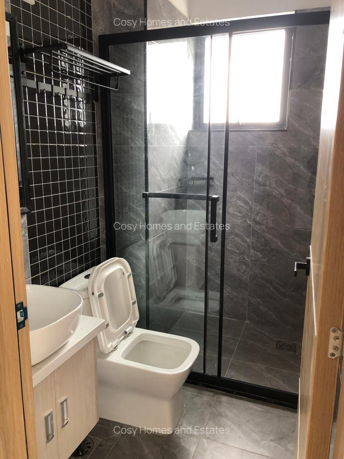 2 Bed Apartment with En Suite at Lavington - 7