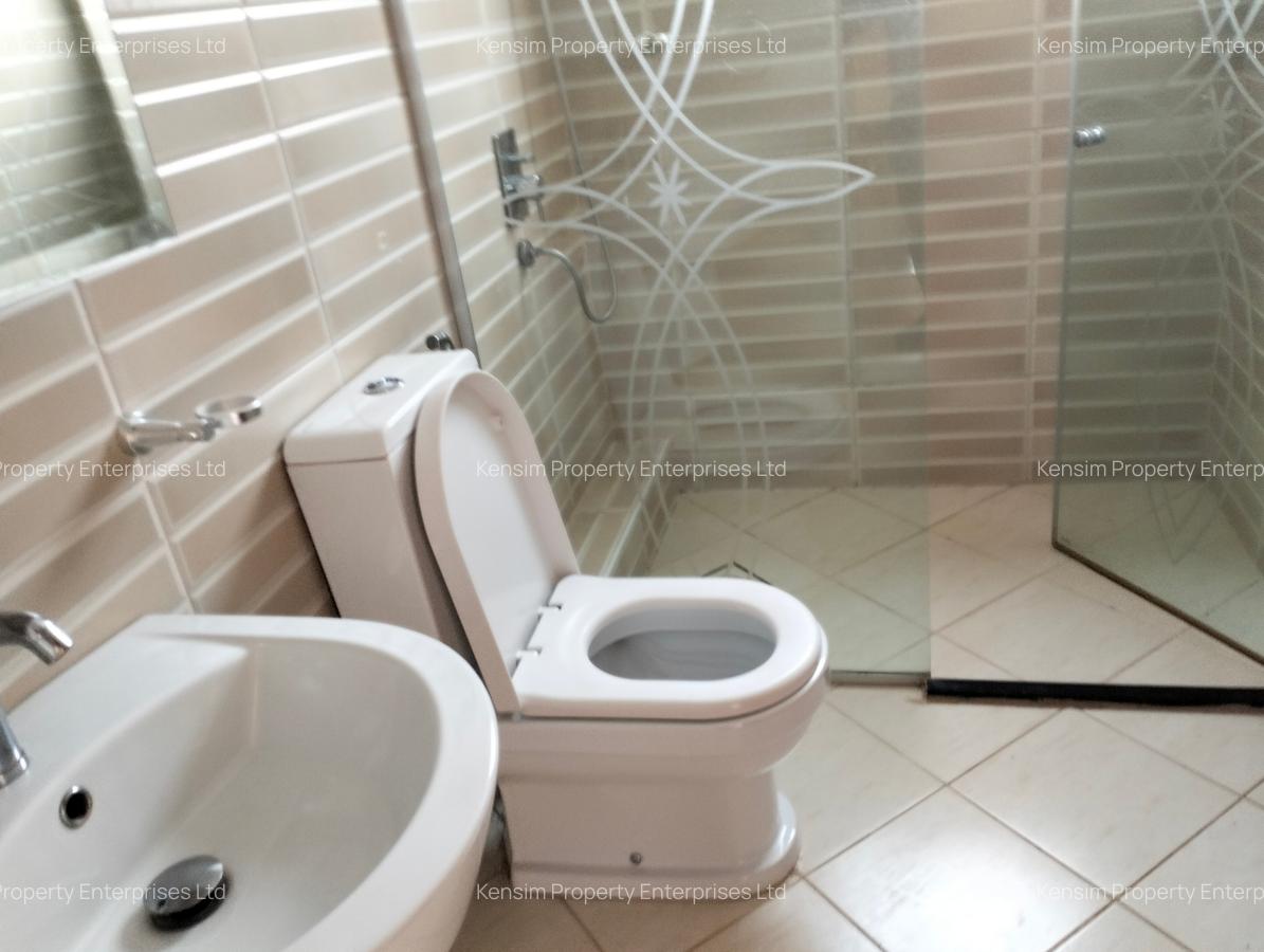 5 Bed Townhouse with En Suite in Westlands Area - 9