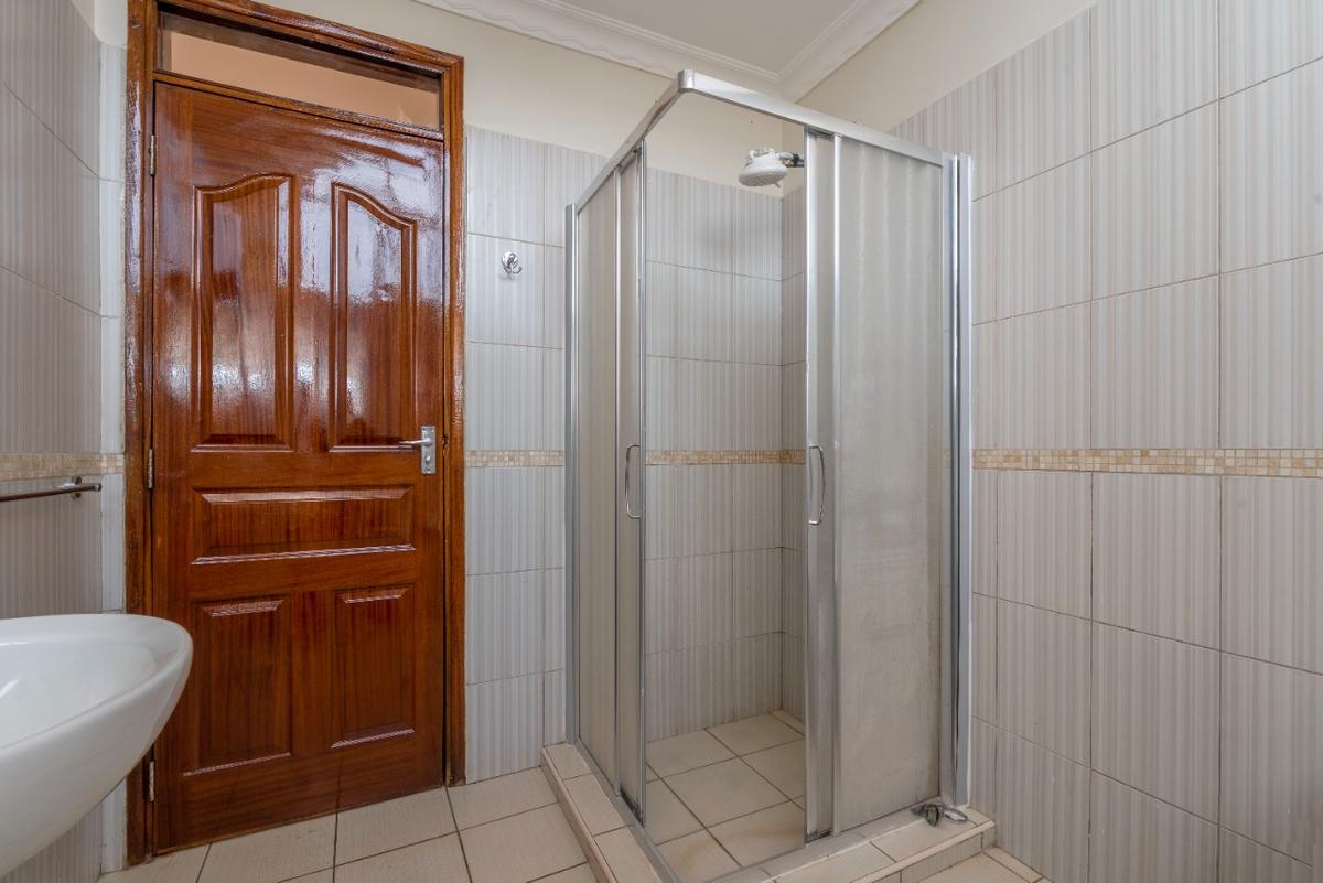 3 Bed Apartment with En Suite at Loresho Ridge - 13