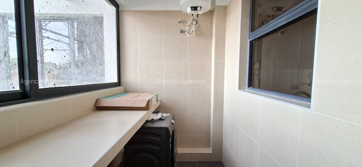 3 Bed Apartment with En Suite in Brookside - 9