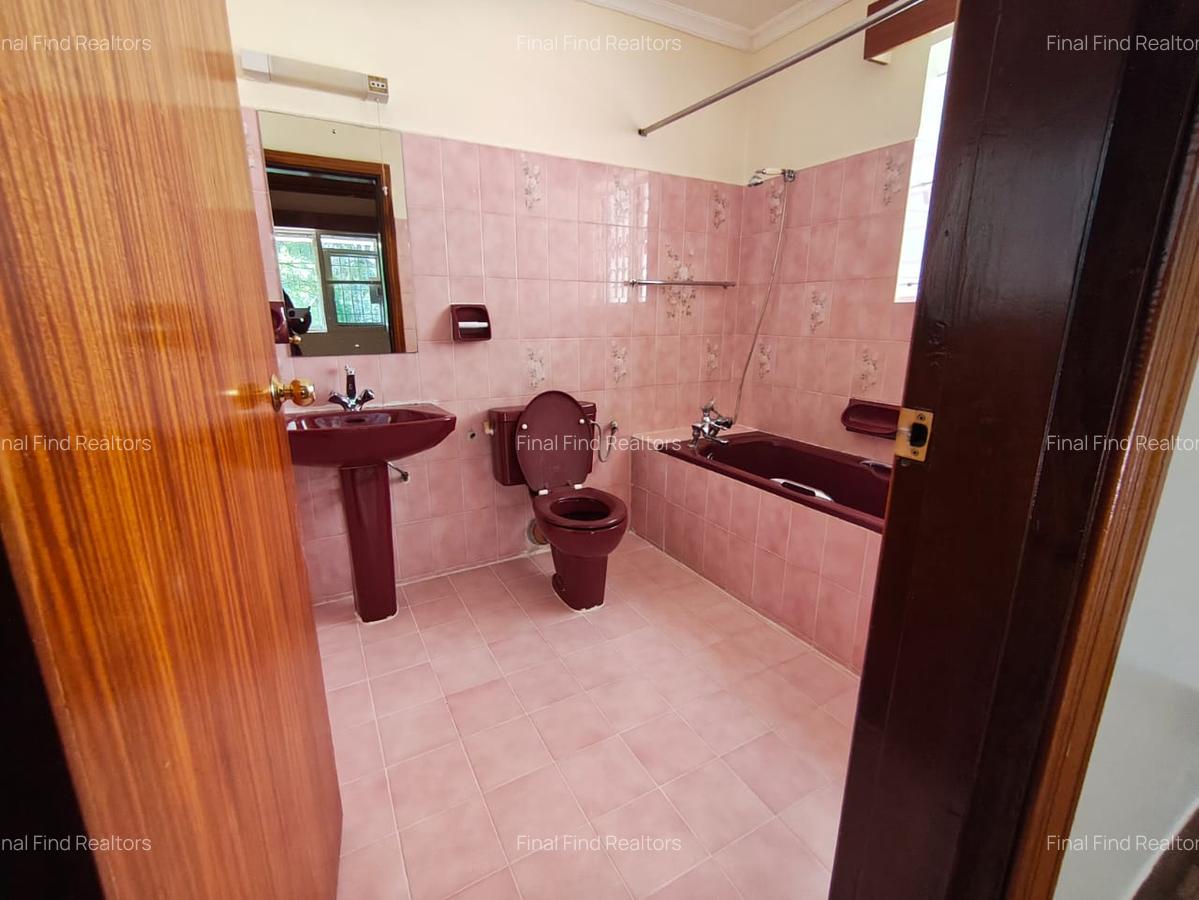 5 Bed House with Garden in Runda - 17