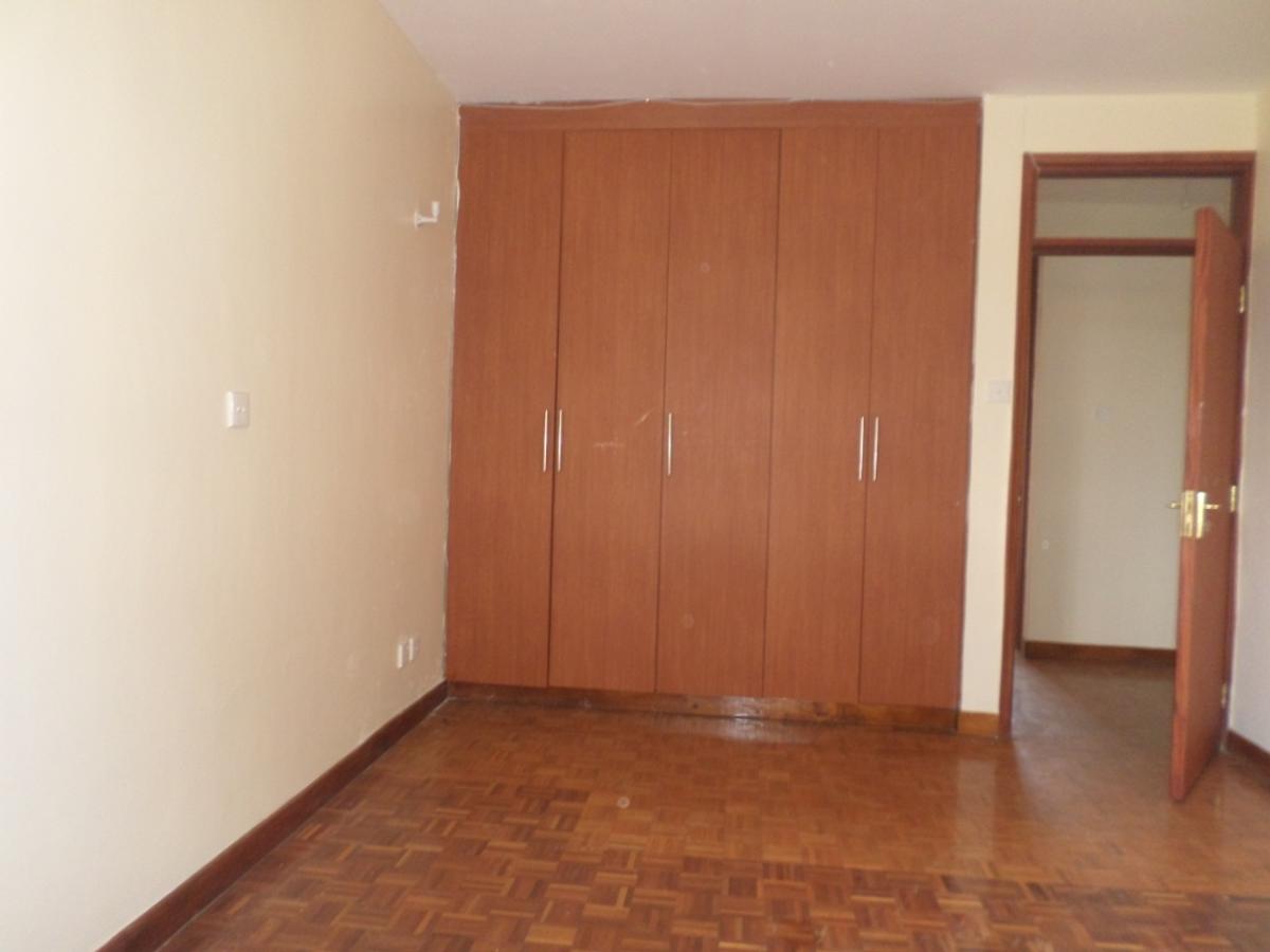 3 Bed Apartment with En Suite at Kileleshwa - 15