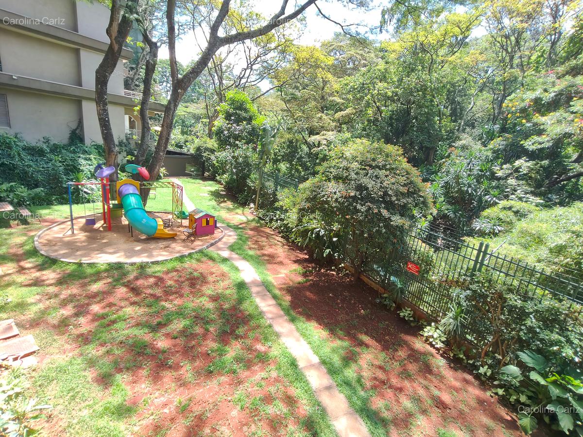 4 Bed Apartment with En Suite in Westlands Area - 18