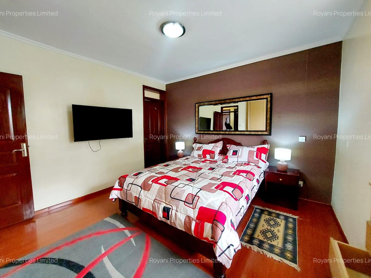 4 Bed Villa with En Suite at Fourways Junction Estate - 12