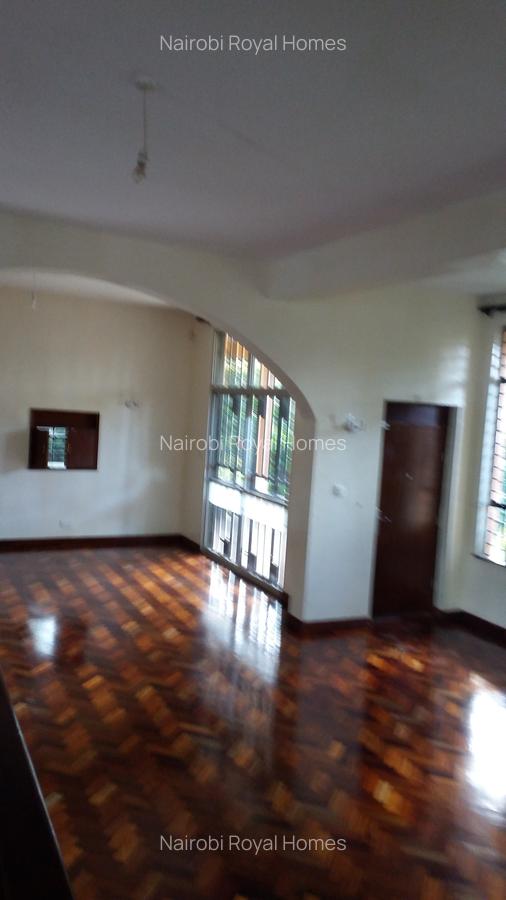 5 Bed Townhouse with En Suite at Convent Drive - 16