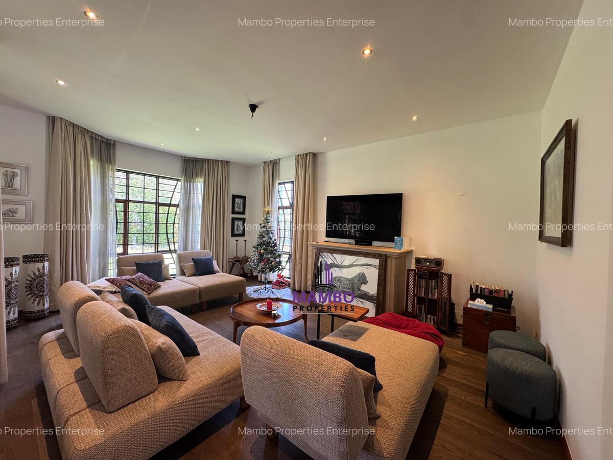 5 Bed Villa with En Suite at Mimosa Rd - 7