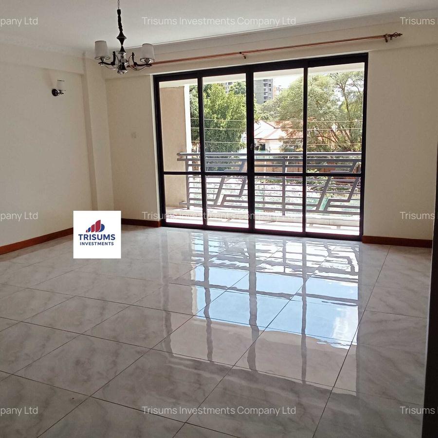 2 Bed Apartment with En Suite in Brookside - 1