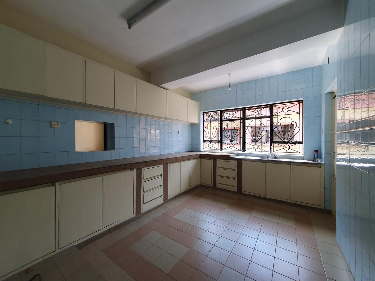 4 Bed Apartment with En Suite at Wambugu Rd - 11