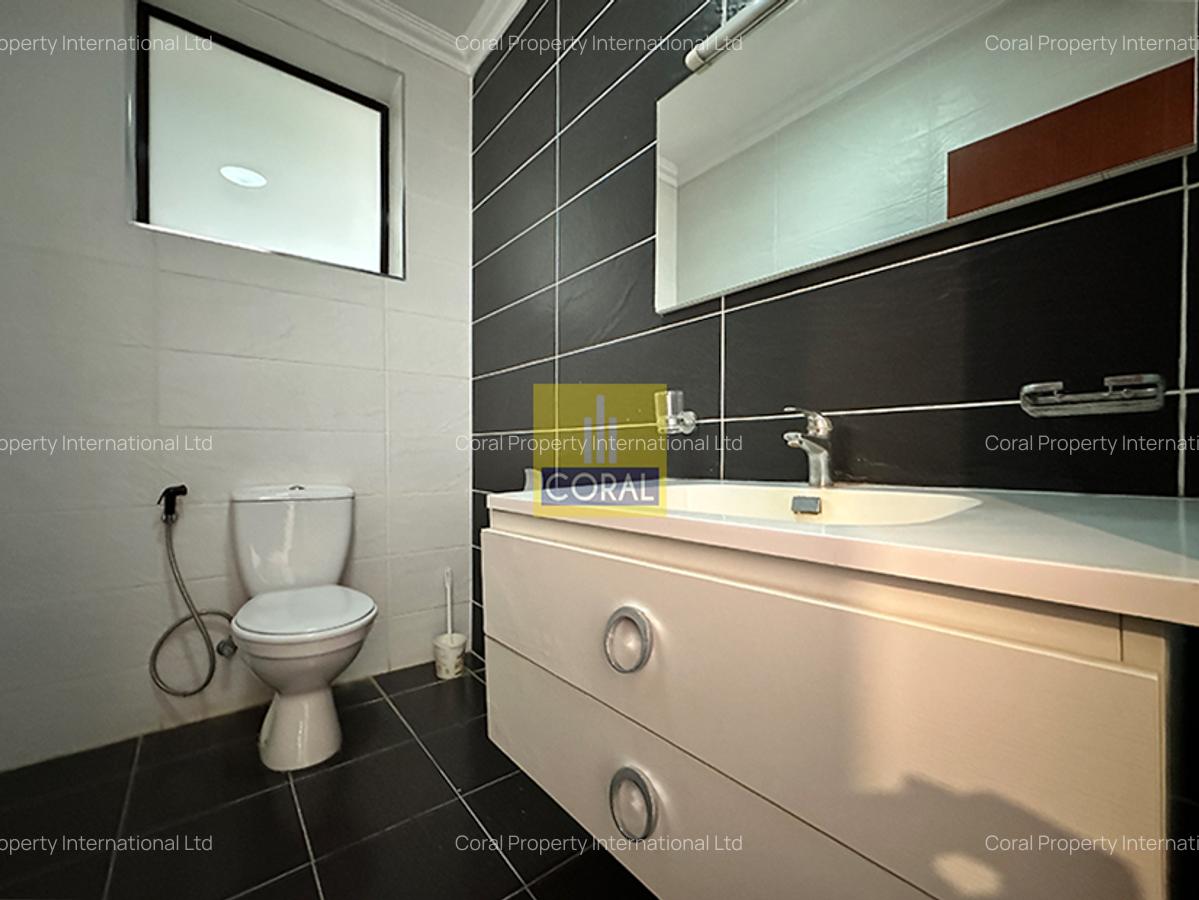 3 Bed Apartment in Parklands - 8