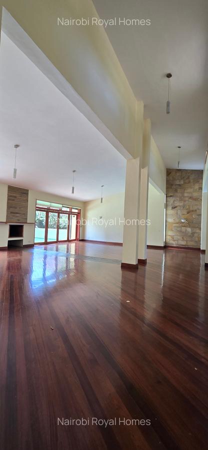 4 Bed House with En Suite at Runda Road - 7