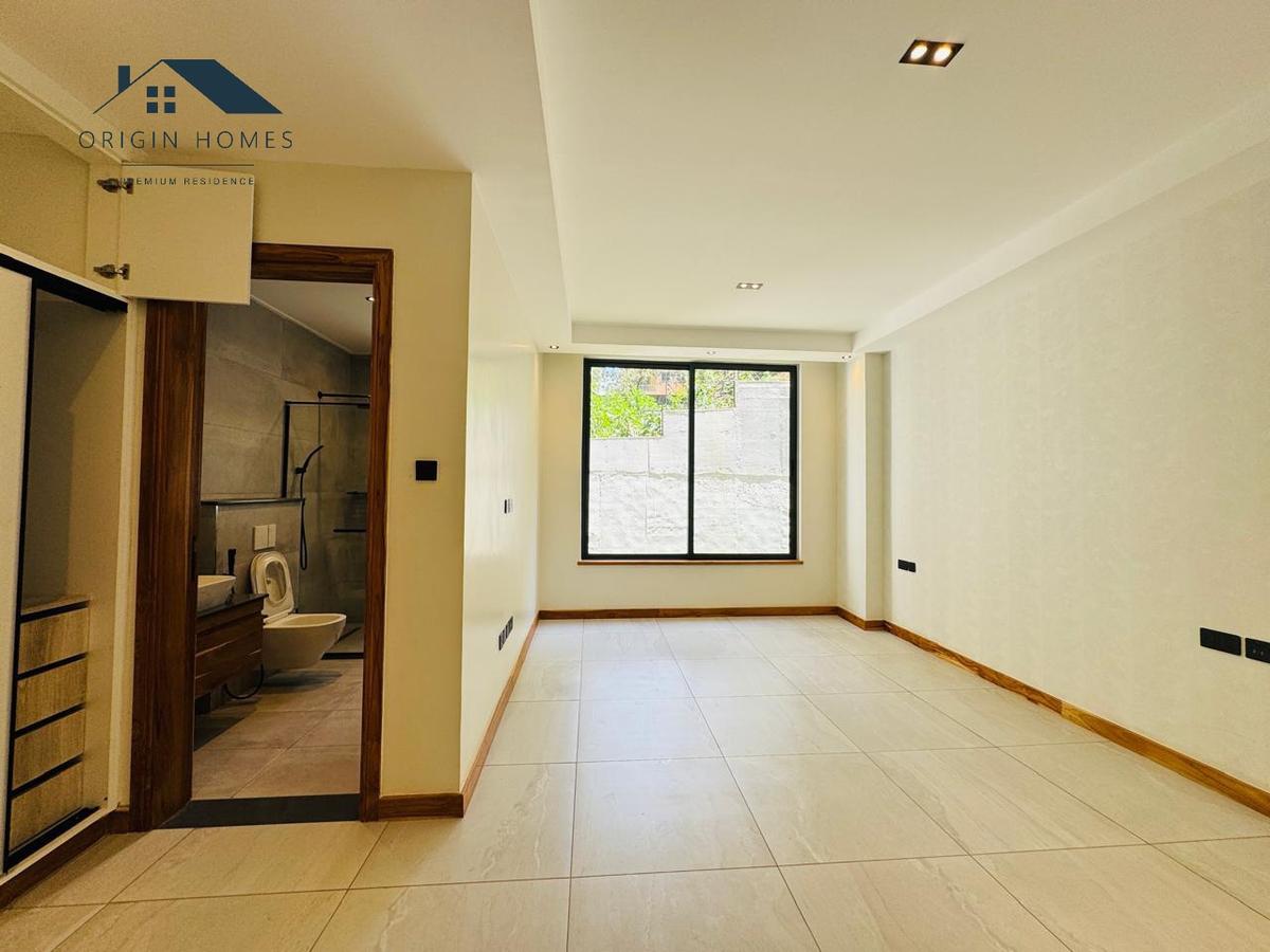 4 Bed Apartment with En Suite at Peponi Road - 12
