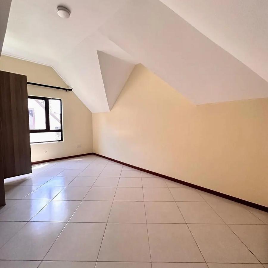 5 Bed House with En Suite at Syokimau - 5