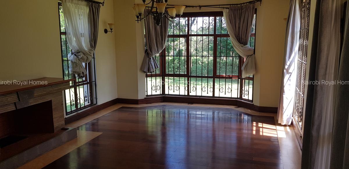 5 Bed House with En Suite at Mimosa Road - 3