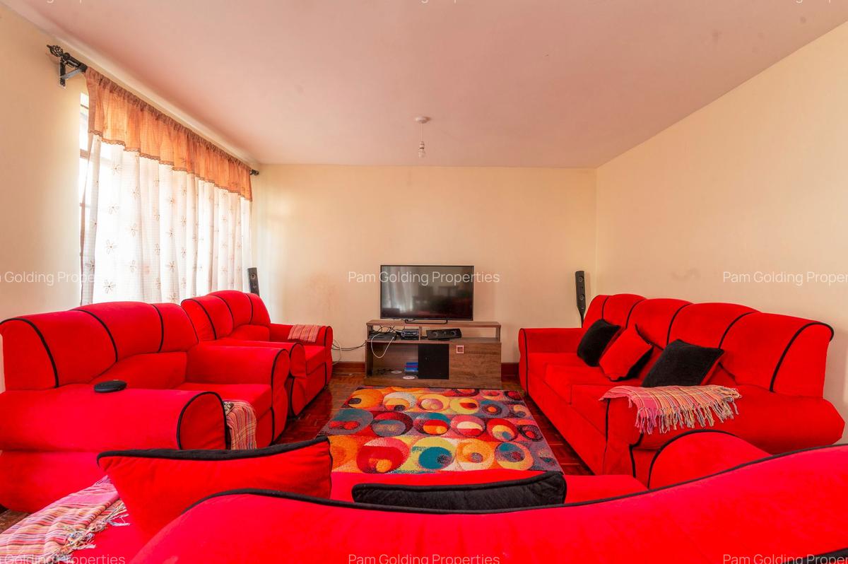 4 Bed Townhouse with En Suite at Katani Road - 2