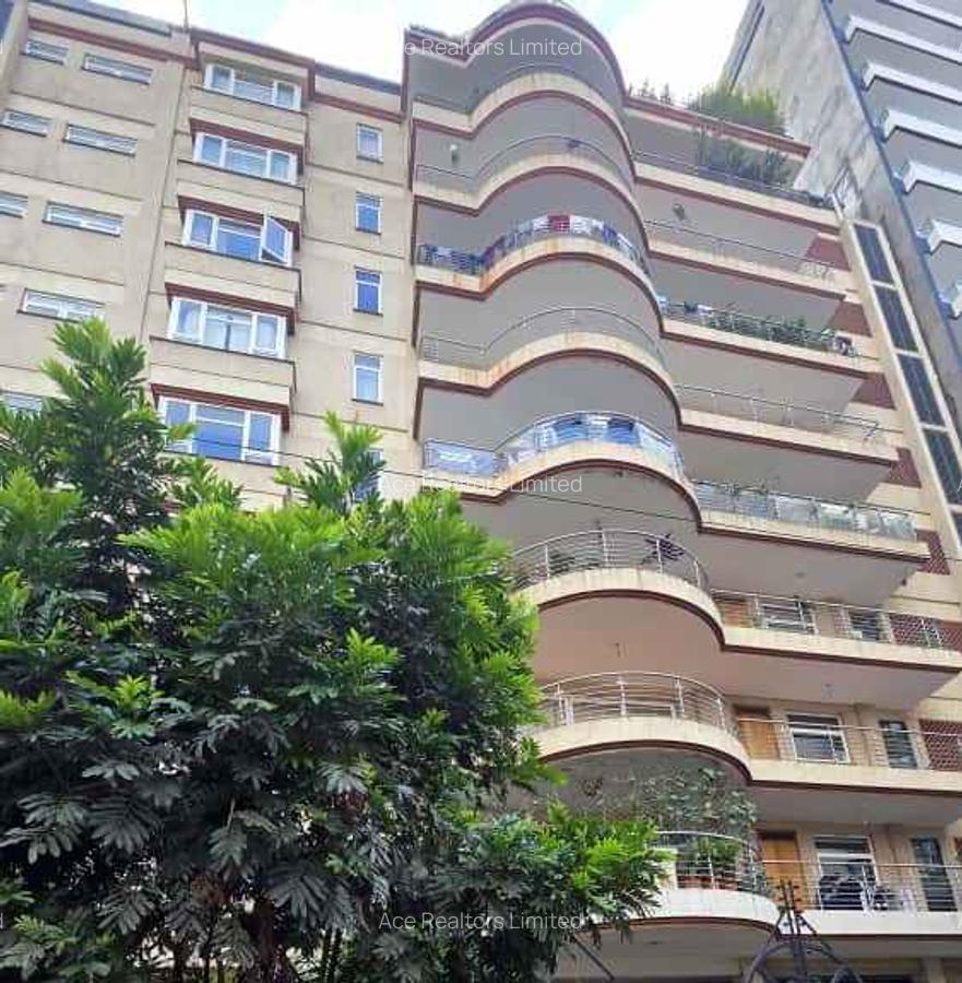 3 Bed Apartment with En Suite at Parklands - 1