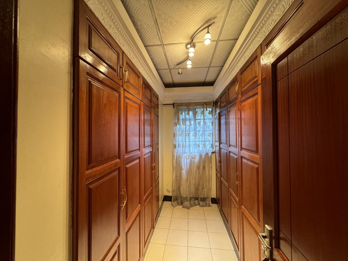 5 Bed Townhouse with En Suite in Kileleshwa - 18