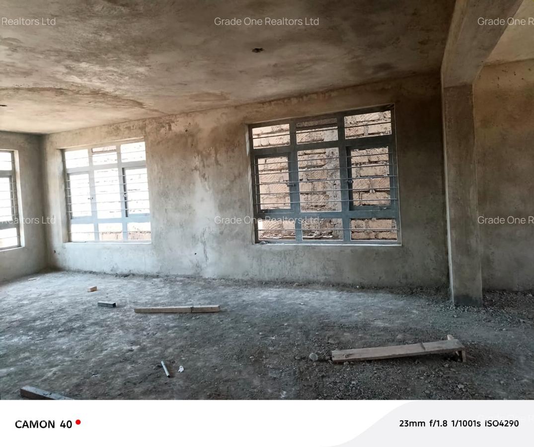 5 Bed Villa with En Suite at Karai - 14