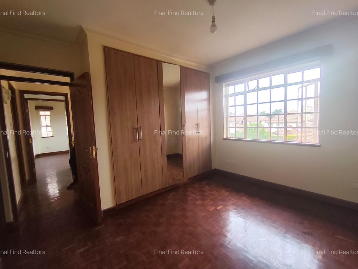 4 Bed Townhouse with En Suite in Gigiri - 13