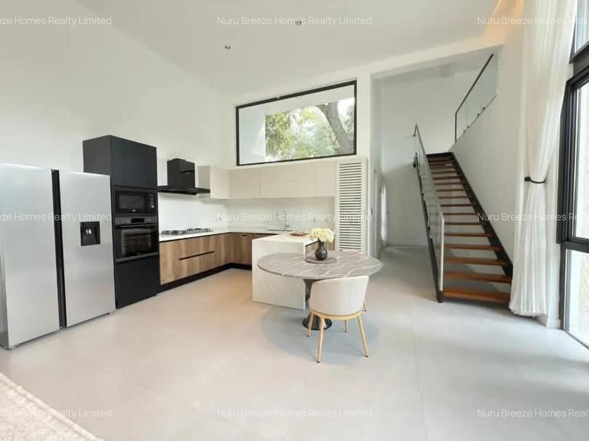 2 Bed Townhouse with En Suite in Lavington - 10