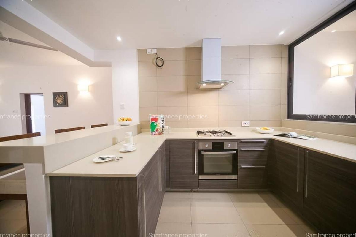 3 Bed Apartment with En Suite at Bamburi - 6