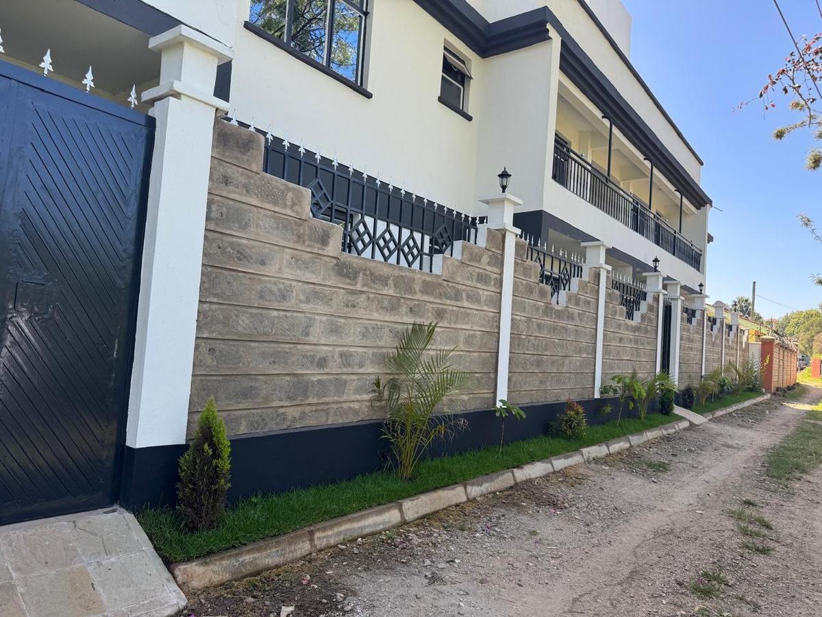 2 Bed Apartment with Parking at Elgon Road - 2