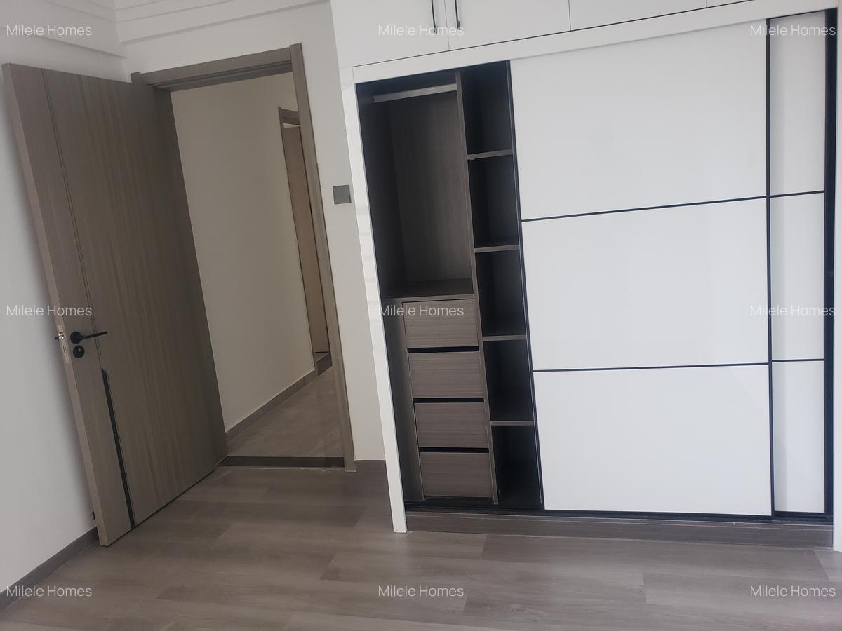 Serviced 2 Bed Apartment with En Suite at Kindaruma Road - 9