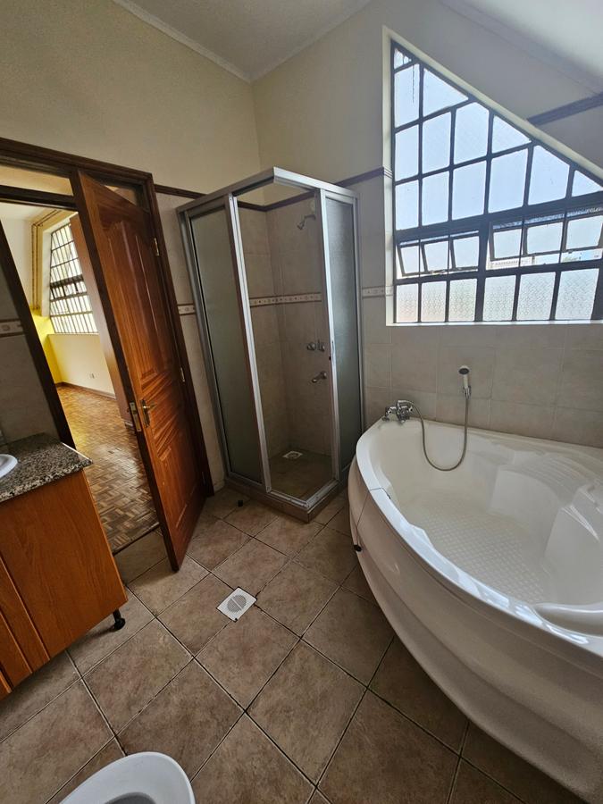 3 Bed Apartment with En Suite at Kileleshwa - 12