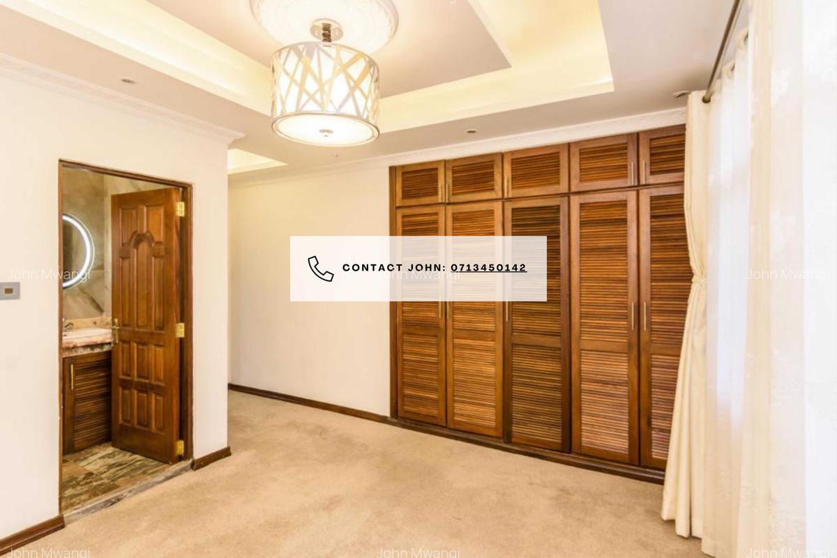 5 Bed Villa with En Suite in Runda - 12