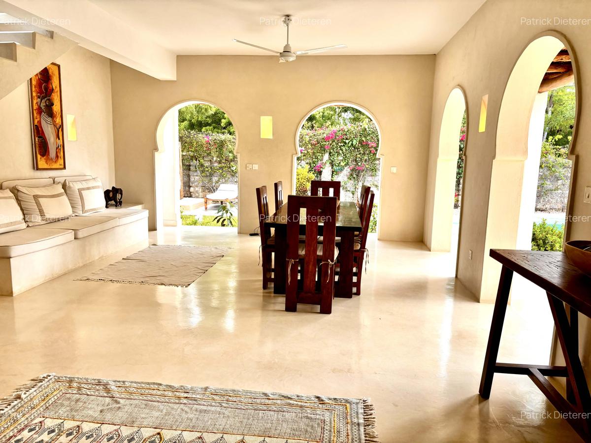 3 Bed Villa with En Suite at Off Turtle Bay Road - 11