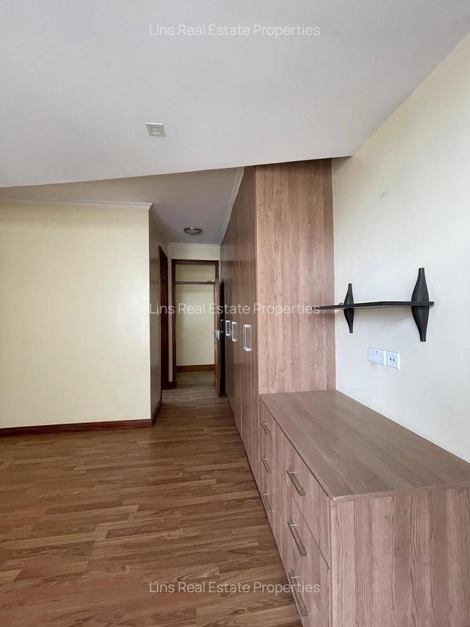 Serviced 4 Bed Apartment with En Suite in Parklands - 6