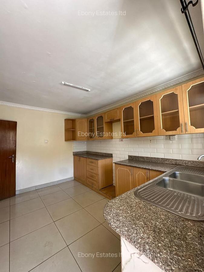 4 Bed Villa with En Suite in Lavington - 13