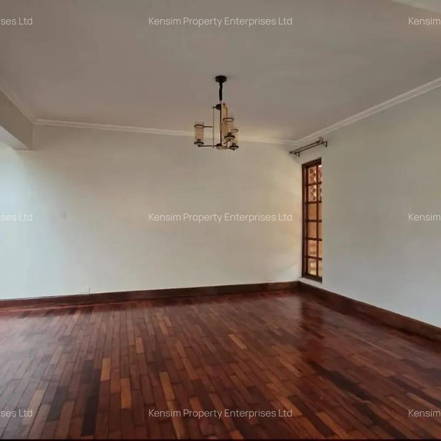 4 Bed House with En Suite in Runda - 7