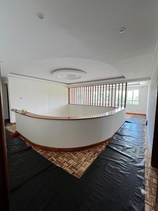 5 Bed Villa with En Suite in Garden Estate - 7