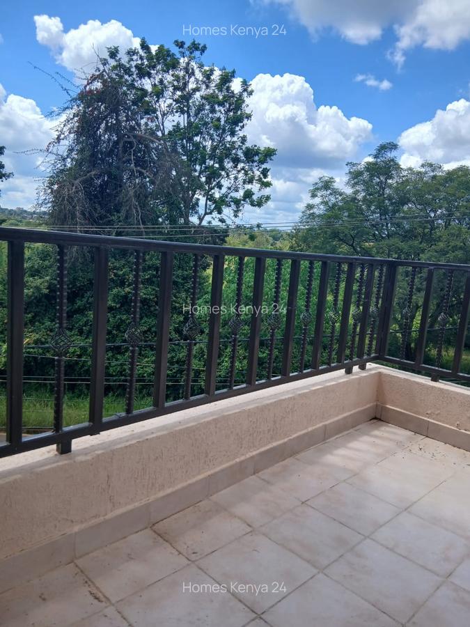 3 Bed Apartment in Ridgeways - 11