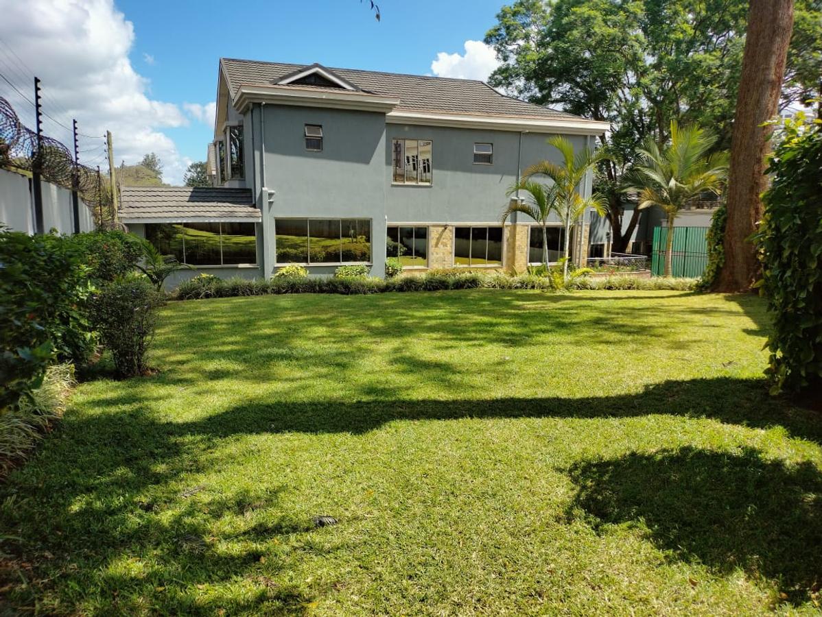 5 Bed Townhouse with En Suite at Off Peponi Road - 1