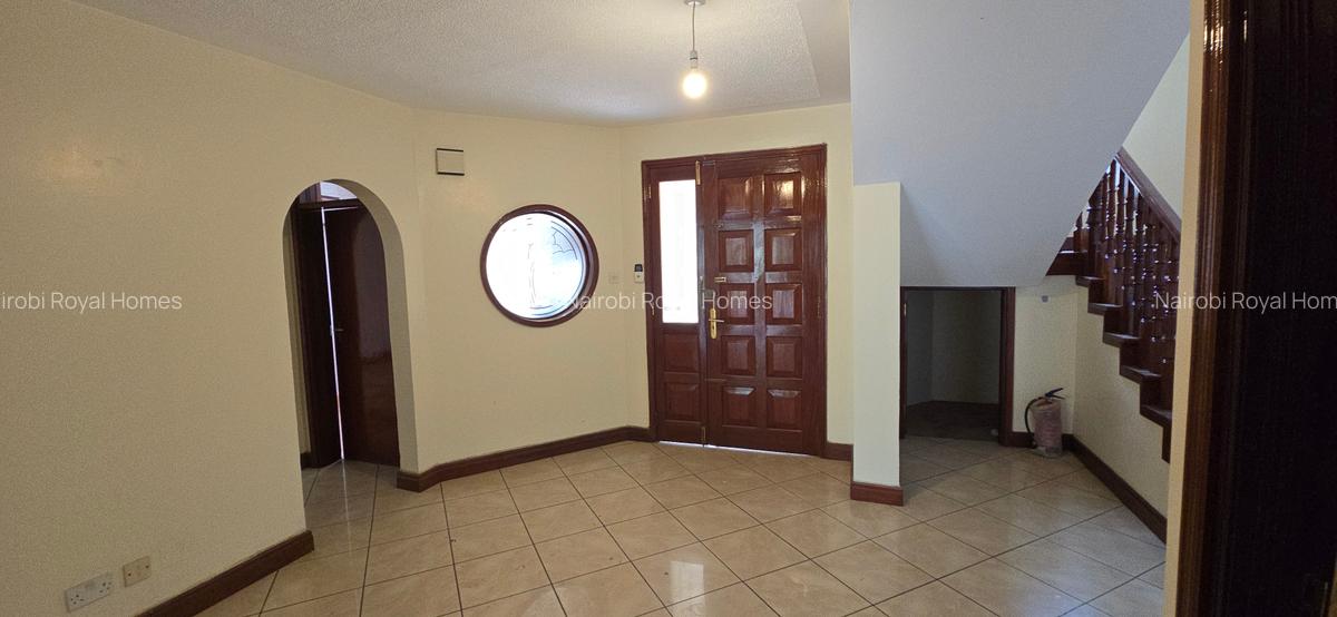 4 Bed Townhouse with En Suite at Lavington Ndoto Road - 19