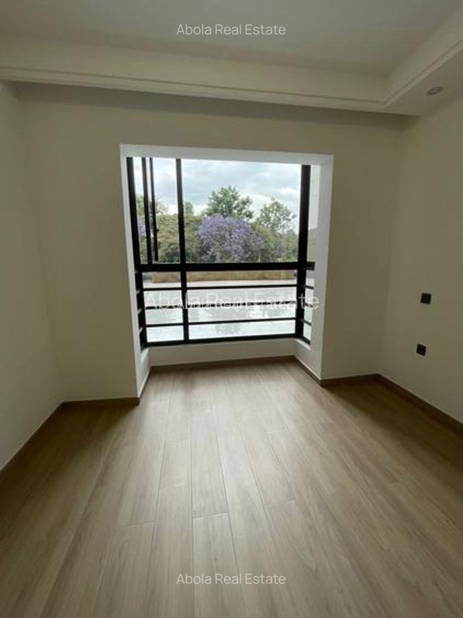 2 Bed Apartment with En Suite in Riverside - 17