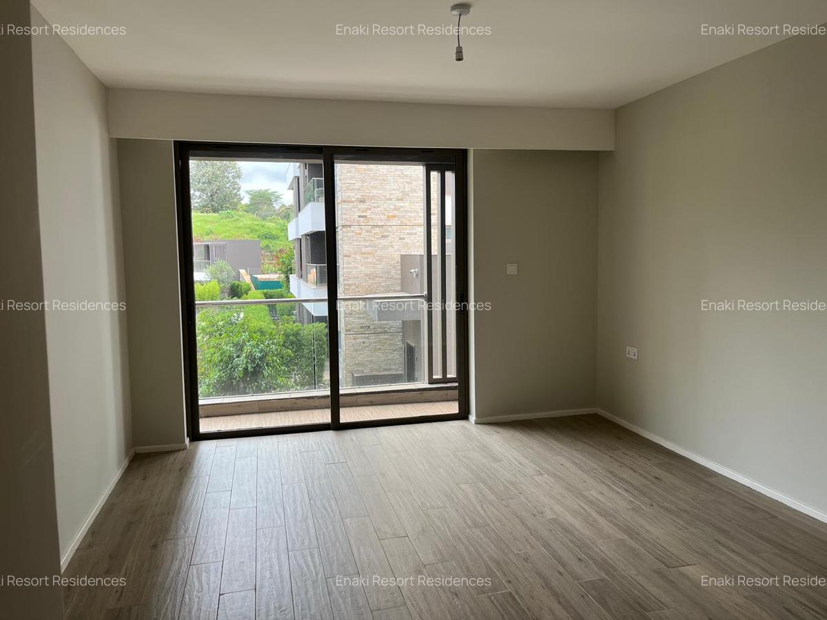 1 Bed Apartment with En Suite at Redhill - 5