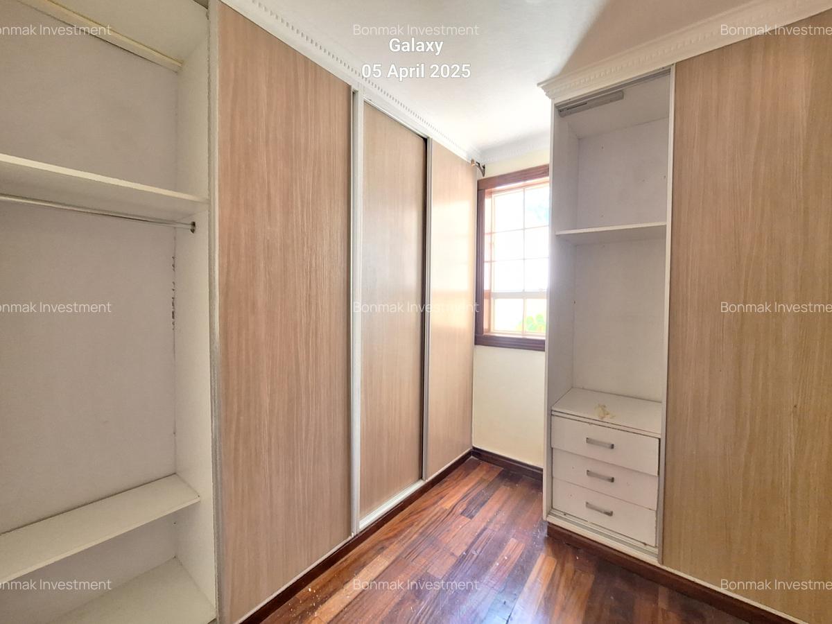 4 Bed Townhouse with En Suite at Kyuna Rise - 11