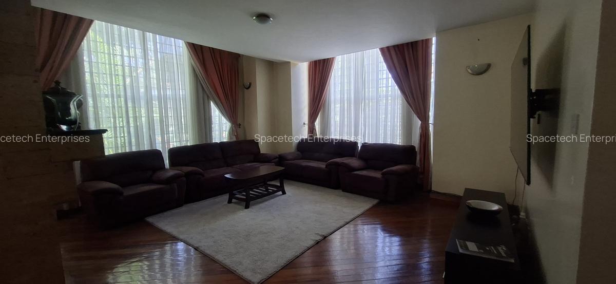 5 Bed Townhouse with En Suite in Lavington - 6