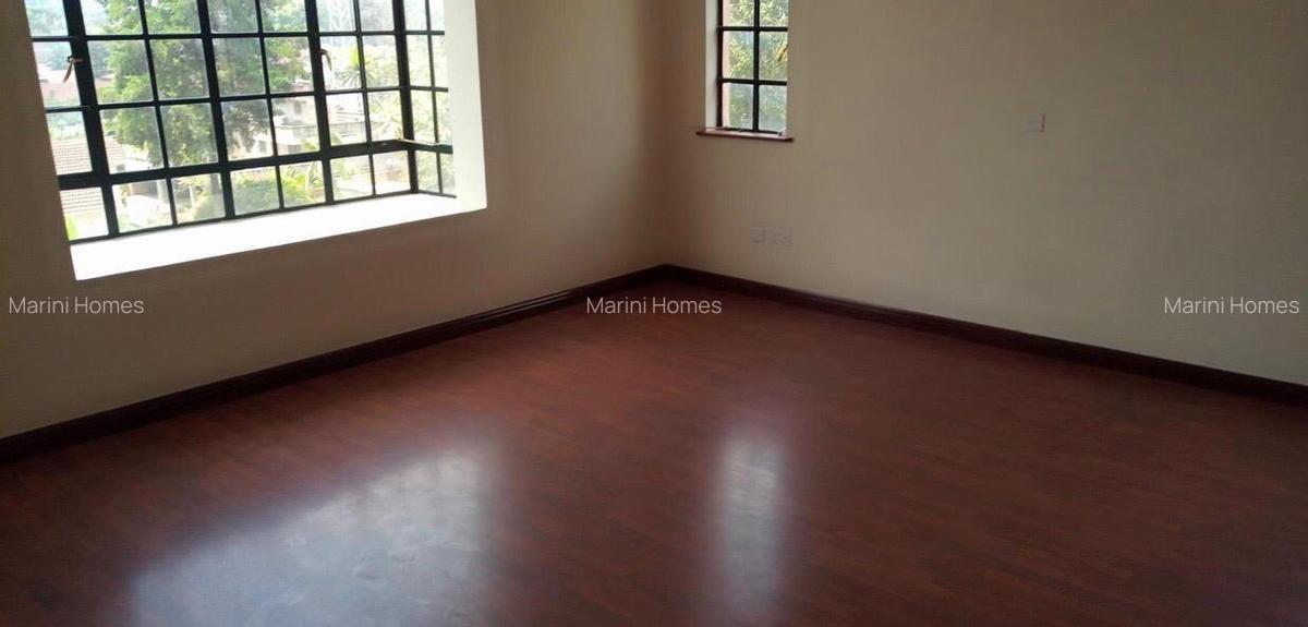 3 Bed Apartment with En Suite in Westlands Area - 11