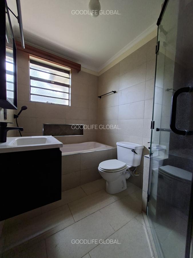 4 Bed Villa with En Suite at Nyari - 11